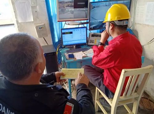 金窩子礦區(qū)和選冶廠兩臺(tái)地磅安裝稱重管理系統(tǒng)